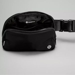 Lululemon belt bag
